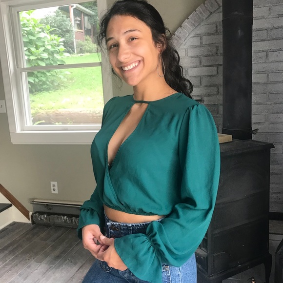 Forever 21 Emerald Blouse - Picture 2 of 4